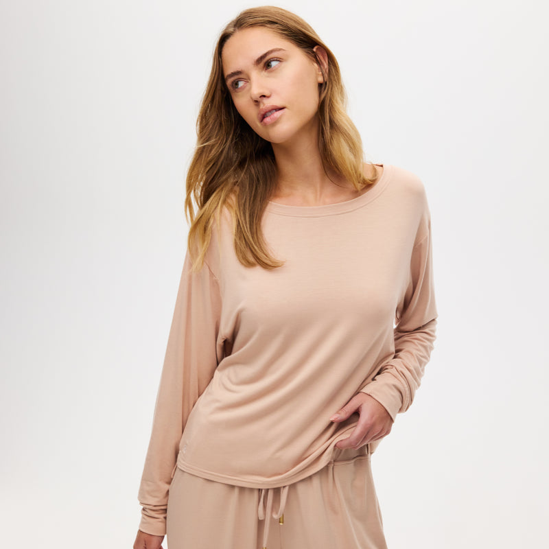 Homebody essential Long Sleeved T-shirt in CC Pink