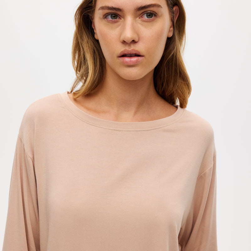 Homebody essential Long Sleeved T-shirt in CC Pink